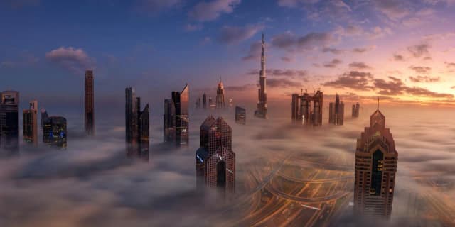 Ile ma najwyższy budynek świata? Zaskakujące fakty o Burj Khalifa Ile ma najwyższy budynek świata? Zaskakujące fakty o Burj Khalifa
