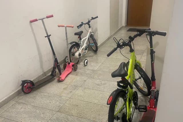 Gdzie trzymać rower w bloku, aby uniknąć kradzieży i zniszczeń? Gdzie trzymać rower w bloku, aby uniknąć kradzieży i zniszczeń?
